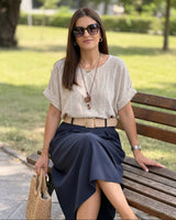 Komplet BENCH CHIC – Lanena Majica i Teget Midi Suknja