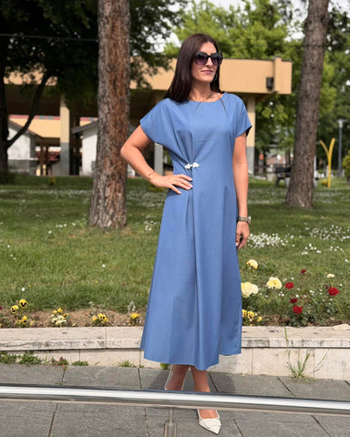 Midi Haljina AZUR – Denim Look s Ukrasnom Kopčom | Plava