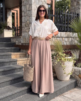 Komplet CAMEO PALAZZO – Bluza s Cvjetnim Vezom i Široke Palazzo Pantalone | Krem-Puder Roza