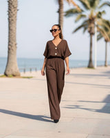 Komplet CHOCOLATE – Top s V-izrezom i Široke Pantalone | Braon